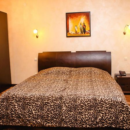 Totem Hotel Шымкент Экстерьер фото
